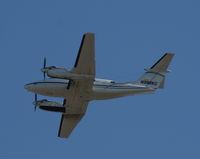 N392KC @ DAB - Beech 200 Super King Air