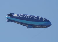 N154ZP @ DAB - Direct TV Blimp over Busch Race - by Florida Metal
