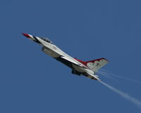 86-0281 @ DAB - Thunderbirds break before landing - by Florida Metal