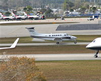 N31CG @ DAB - Beech 200 Super King Air