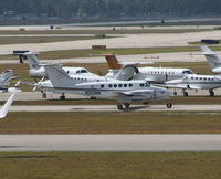 N323RR @ DAB - Beech 200 Super King Air