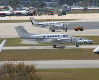N323RR @ DAB - Beech 200 Super King Air - by Florida Metal