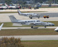 N323RR @ DAB - Beech 200 Super King Air