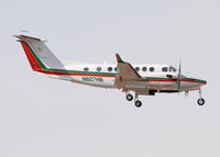 N827HB @ KAPA - Hill Brothers Leasing Co Inc on approach to 35R. - by Bluedharma
