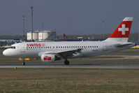 HB-IPT @ VIE - Swiss International Airlines Airbus A319 - by Thomas Ramgraber-VAP