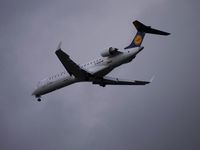D-ACPD @ LOWW - Landing on Runway  11/29 in Vienna - by AustrianSpotter
