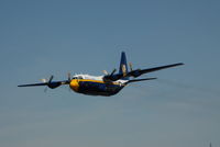 164763 @ U.S. NAVAL - low pass down the Severn River