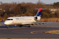 N980EV @ ORF - Delta Connection (by Atlantic Southeast Airlines) N980EV (FLT ASQ177) exitting RWY 5 at Taxiway Echo after arrival on RWY 5. - by Dean Heald