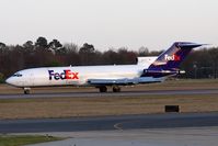 N275FE @ ORF - FedEx N275FE Jon (FLT FDX307) from Memphis Int'l (KMEM) rolling out on RWY 5 after arrival. - by Dean Heald