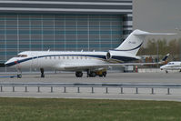 VP-CAU @ VIE - Bombardier Globalexpress - by Thomas Ramgraber-VAP