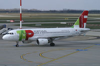 CS-TTF @ BUD - TAP Air Portugal Airbus A319 - by Thomas Ramgraber-VAP
