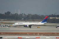 N388DA @ KLAX - Boeing 737-800 - by Mark Pasqualino