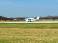 N13314 @ I95 - Departing 22 at Kenton, OH - by Bob Simmermon