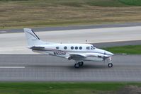 N902XP @ CID - Arriving runway 31