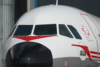 OE-LBP @ VIE - Austrian Airlines Airbus 320 in retro colors - by Yakfreak - VAP