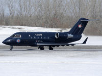 144614 @ CYOW - Canadian Airforce Chalenger C144 rolling for takeoff on Rwy 25