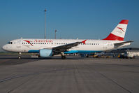 OE-LBN @ VIE - Austrian Airlines Airbus 320 - by Yakfreak - VAP
