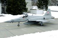 J-3077 @ LSMM - The Meiringen Open House gave some new opportunities to make pictures. The snow made the exclusive background. - by Joop de Groot