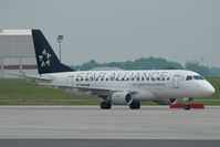 N829MD @ CLT - Republic Airlines Embraer 170 in US AIrways STar Alliance colors - by Yakfreak - VAP
