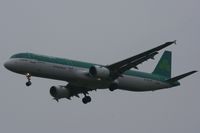 EI-CPH @ EGLL - Heathrow Airport 21/04/08 (married 19/04/08 - spotting two days later) - by Steve Staunton