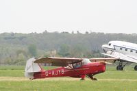 G-AJYB photo, click to enlarge G-AJYB photo, click to enlarge