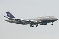 N127UA @ VHHH - United Airlines 747-400