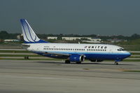 N370UA @ KORD - Boeing 737-300