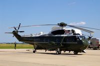 159359 @ CID - One of two VH-3Ds for Presidential movement