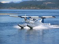 C-FWCA @ CAMPBELL R - Landing Campbell River Spit - by Caswell_John