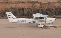 EC-GLO @ GCRR - Cessna 172N Skyhawk - by J. Thoma