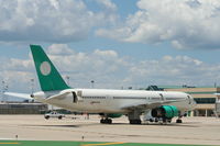 N526NA @ KRFD - Boeing 757-200
