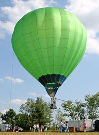 N48KX @ N51 - Cool experimental baloon built in 2002 lifts its one-man payload. - by Daniel L. Berek