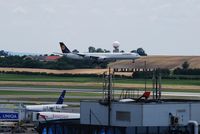 D-AIHR @ LOWW - Lufthansa