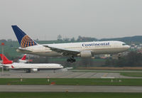 N67157 @ LSZH - Continental - by Christian Waser