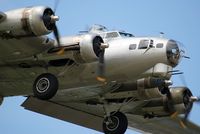 N5017N @ KAPA - Aluminum Overcast on final to 35R.