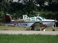 D-EIKM @ LFMD - Parked in the grass... - by Shunn311