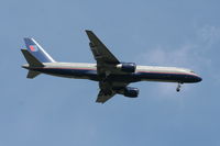N513UA @ MCO - United 757-200 arriving from LAX - by Florida Metal