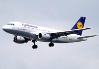 D-AILT @ EDDF - Lufthansa - by Daniel Jany