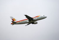 EC-HKO @ VIE - Iberia Airbus A319-111 - by Joker767