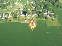 UNKNOWN - Balloon about 4 miles south of Toledo-Metcalf airport - Toledo, OH. - by Bob Simmermon