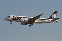 SP-LID @ EBBR - arrival of flight LO235 to rwy 25L - by Daniel Vanderauwera