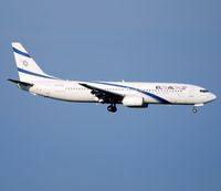 4X-EKA @ LOWW - El Al - by Daniel Jany