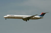 N950DL @ DFW - Delta Airlines landing 18R at DFW - by Zane Adams