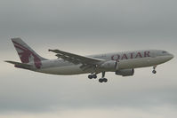 A7-ABX @ VIE - Qatar Airways Airbus 300 - by Yakfreak - VAP