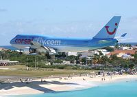 F-HLOV @ TNCM - About to touchdown in St Martin TNCM