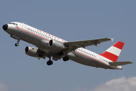 OE-LBP @ VIE - Airbus A320-214