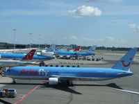 PH-AHQ @ EHAM - taxing onto stand. - by Daniel Seaman