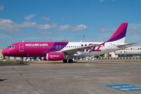 LZ-WZB @ BUD - Wizzair Airbus 320 - by Yakfreak - VAP