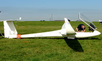 G-CJGS - Competitor in the Midland Regional Gliding Championship at Husband's Bosworth - by Terry Fletcher
