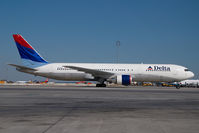 N152DL @ VIE - Delta Airlines Boeing 767-300 - by Yakfreak - VAP